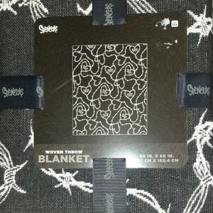 Spencer's Black Woven Throw Blanket with White Barbed Wire Heart Pattern